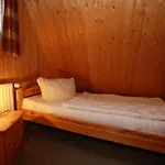 Fuer 5 Personen Mit Garten *