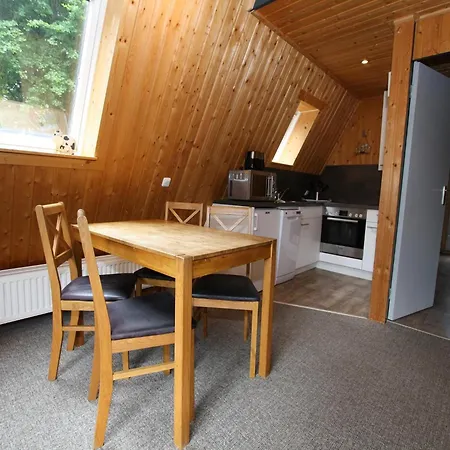 Fuer 5 Personen Mit Garten *